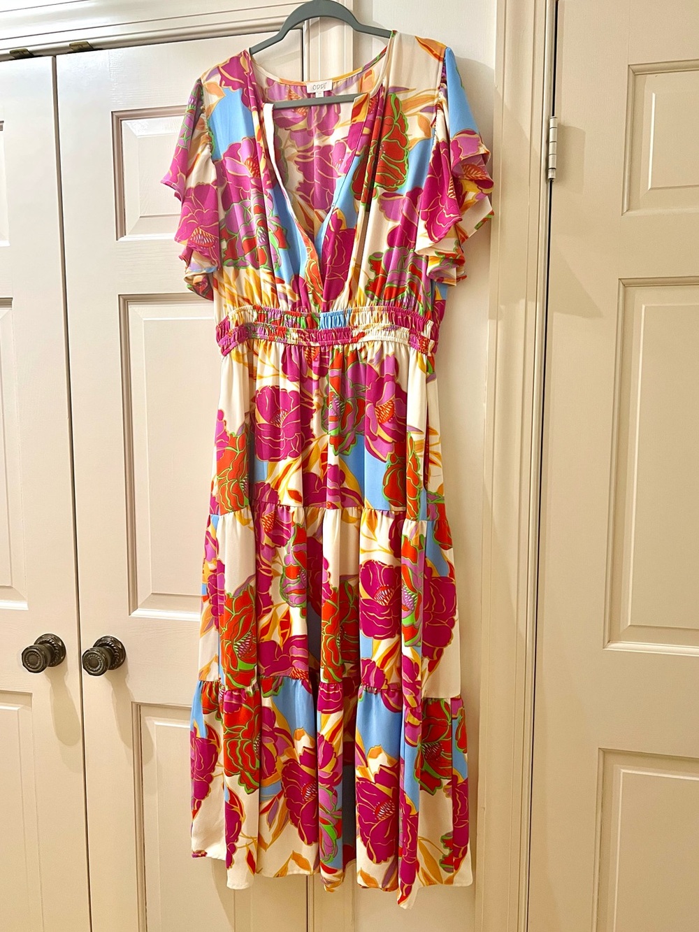 Floral V-Neck Tiered Midi Dress in Fuchsia & Blue